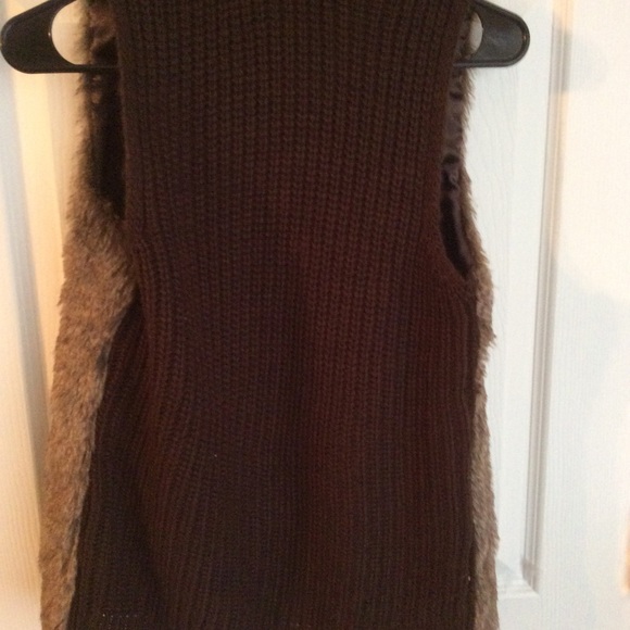 Confess Sweater Vest with Faux Fur - Picture 3 of 3